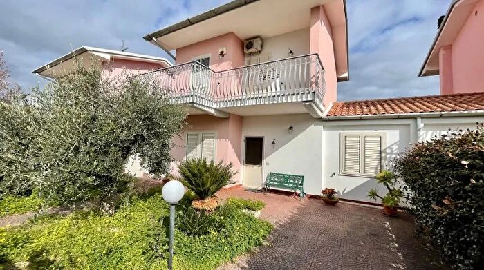 Casa con 7 locali in vendita in Via Sant Antonio Fondi Fondi Mare Mare, Fondi