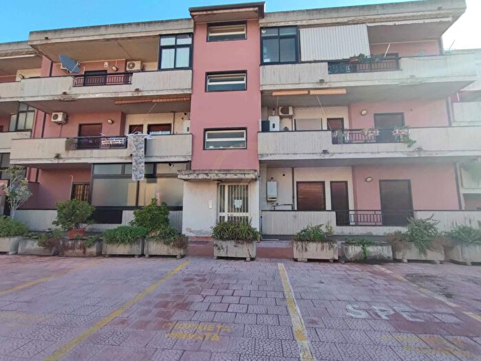 Appartamento bilocale in vendita in Gravina Di Catania