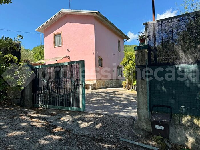 Casa trilocale in vendita in Località Cazzola, Forli Del Sannio