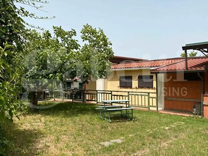 Casa trilocale in vendita in Via Palmento Snc, Sessa Aurunca