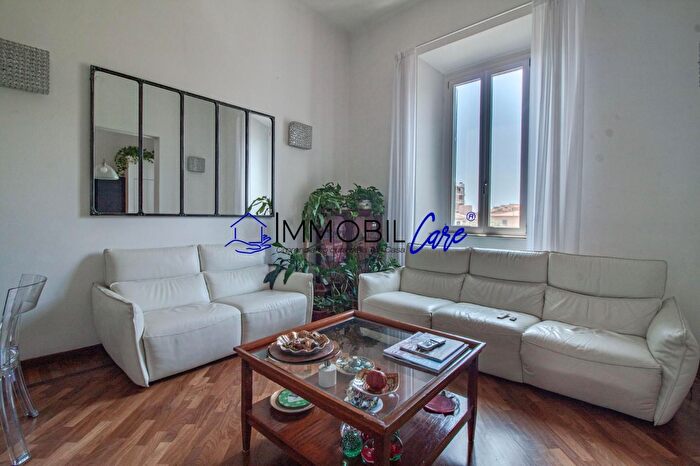 Appartamento con 5 locali in vendita in Livorno