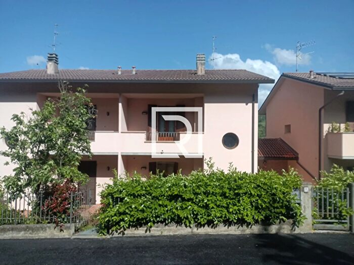 Casa quadrilocale in vendita in Paolo Borsellino E Giovanni Falcone Rocca San Casciano, Rocca San Casciano