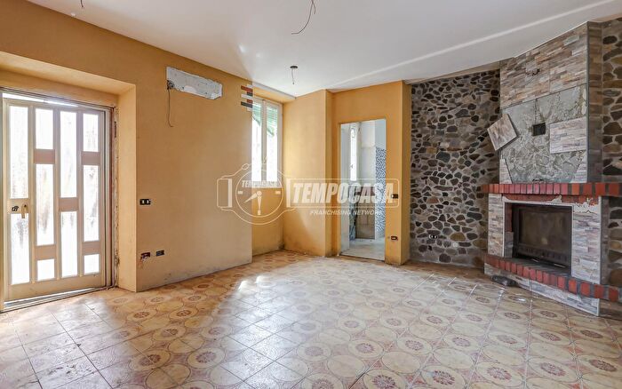 Appartamento trilocale in vendita in Piazza San Sebastiano Coarezza, Somma Lombardo