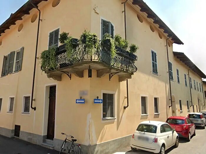 Appartamento in affitto in Via Roma, Cherasco