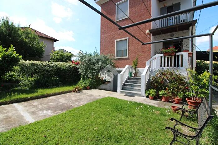 Casa con 5 locali in vendita in Via Santa Caterina, Acqui Terme