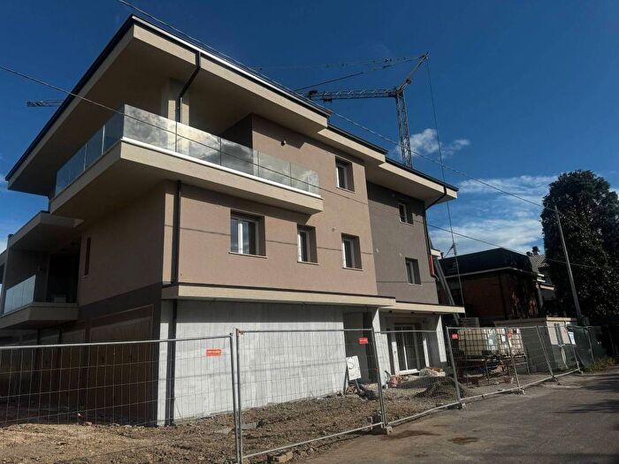 Appartamento con 5 locali in affitto in Via Trento e Trieste, Centro, Formigine
