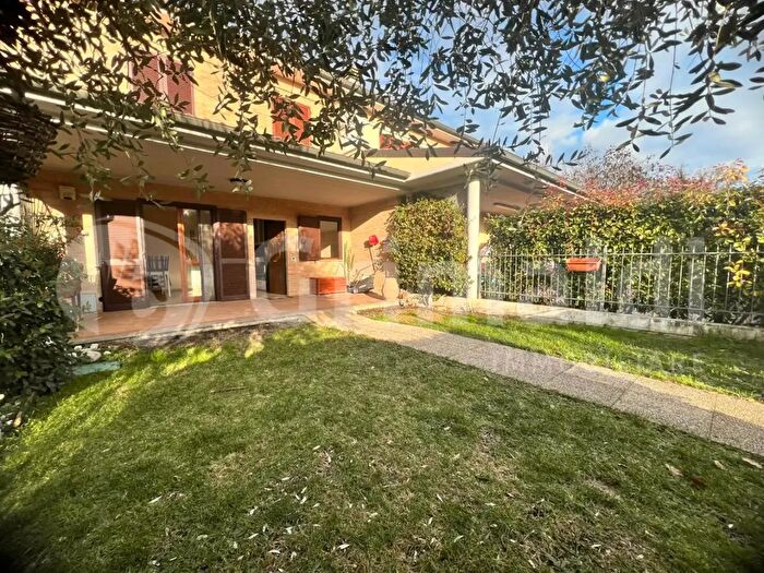 Appartamento trilocale in vendita in Via Aulo Metello, Perugia