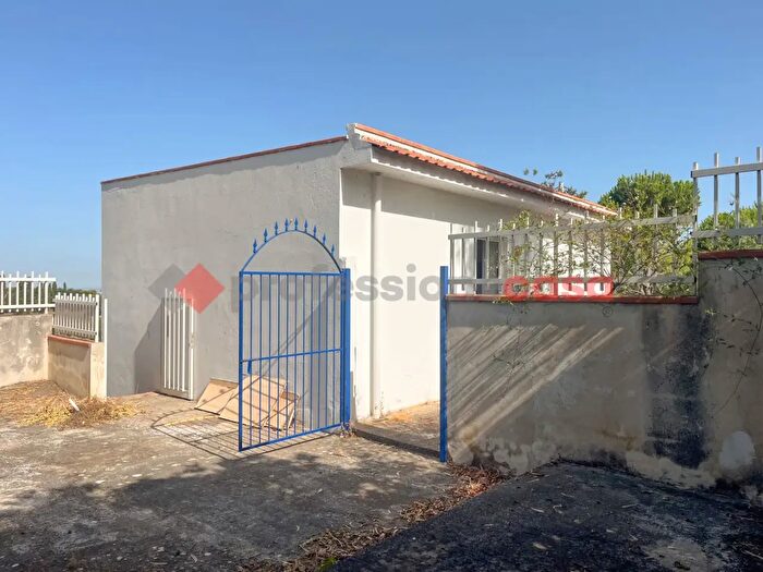 Casa bilocale in vendita in Contrada Gaggeggi Snc, Santa Lucia Del Mela