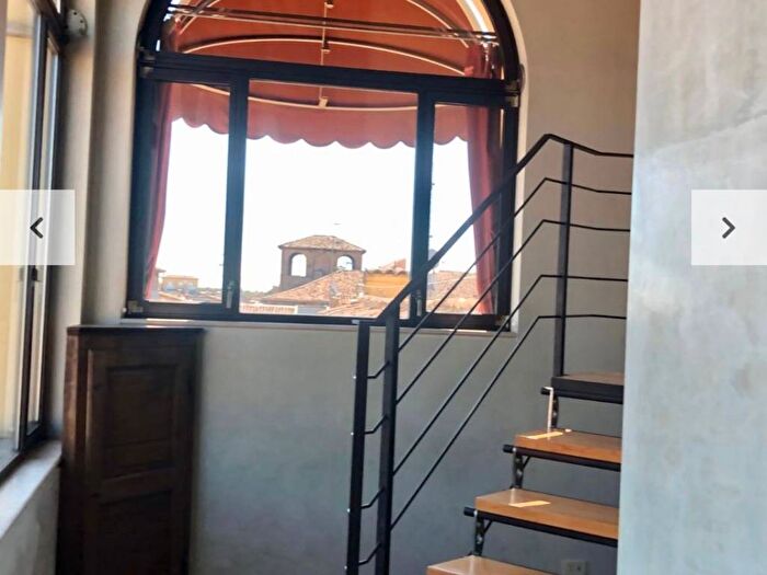 Appartamento trilocale in affitto in Strada Luigi Carlo Farini, Centro Storico, Parma