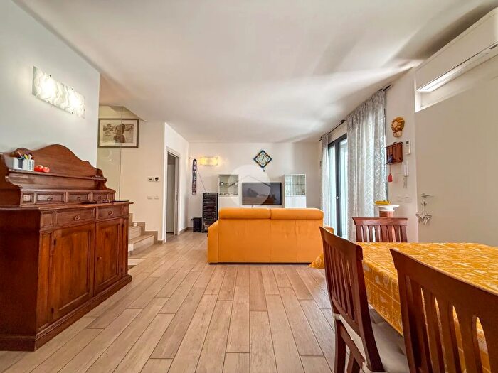 Casa con 5 locali in vendita in Via Domenico Cimarosa, Misano Adriatico