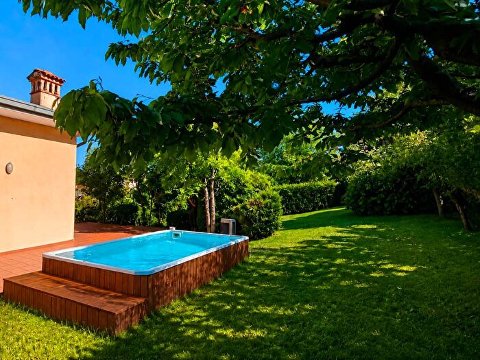 Casa con 6 locali in affitto in Via dei Prati, Centro, Polpenazze del Garda