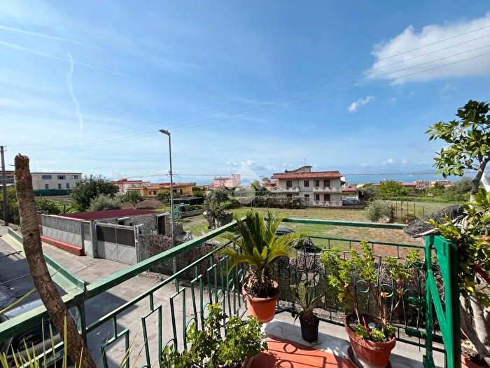 Appartamento trilocale in vendita in Traversa Gaudino, Ercolano