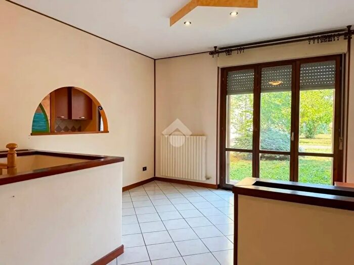 Appartamento bilocale in vendita in Via dei Crederi, Fara Gera D'Adda