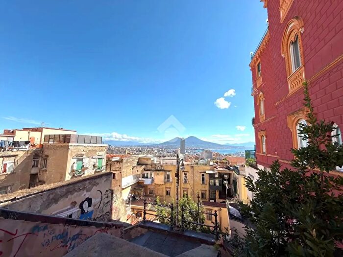 Appartamento quadrilocale in vendita in Corso Vittorio Emanuele, Napoli