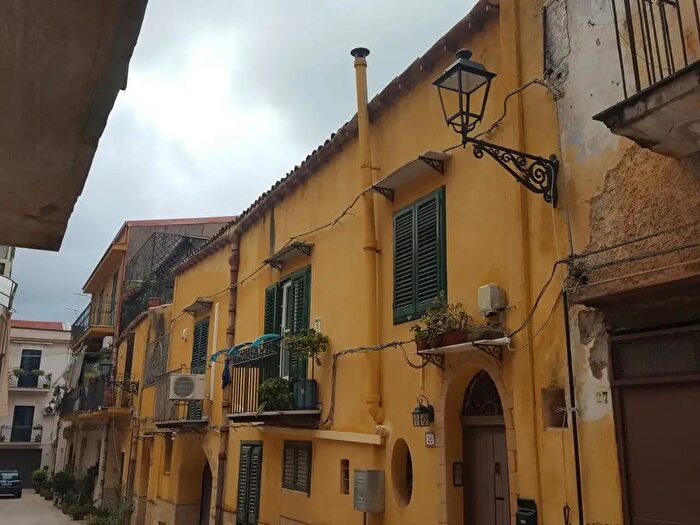 Appartamento con 5 locali in vendita in Via GB Greco, Monreale