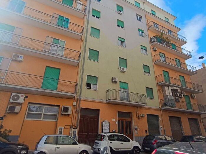 Appartamento trilocale in affitto in Via Renato De Martino, Carmine, Salerno