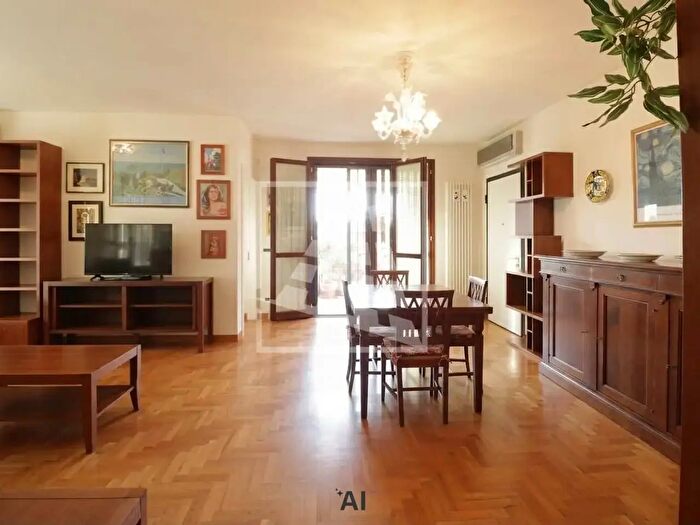 Appartamento trilocale in vendita in Via Curzio Malaparte, Reggio nell'Emilia