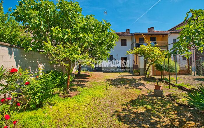 Appartamento con 5 locali in vendita in Asigliano Vercellese