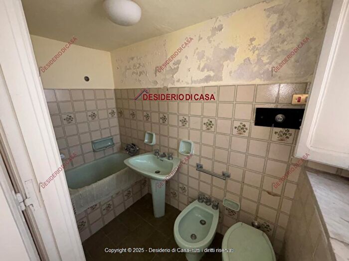 Casa con 8 locali in vendita in San Giuseppe Jato