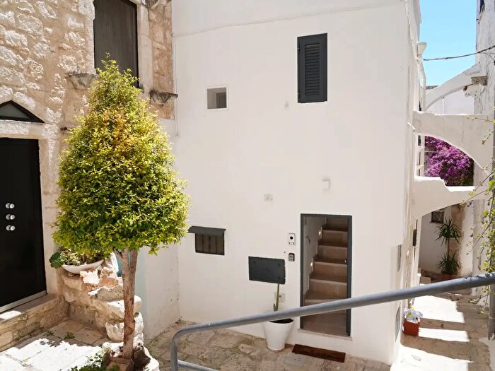 Casa bilocale in vendita in Via Monsignor Carrone, Ostuni