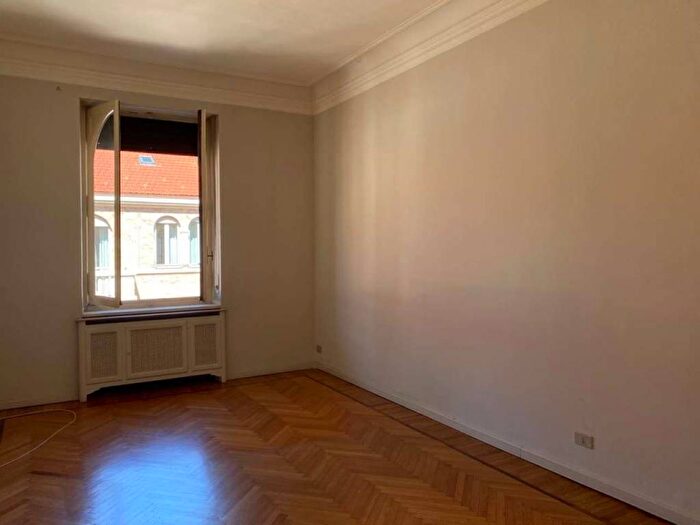 Appartamento quadrilocale in affitto in via Colombo, Crocetta, Torino