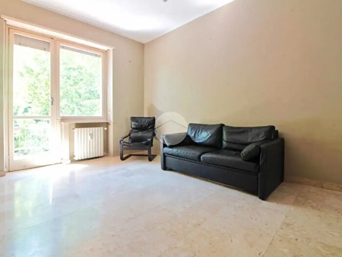 Appartamento trilocale in vendita in Via Piobesi, Torino