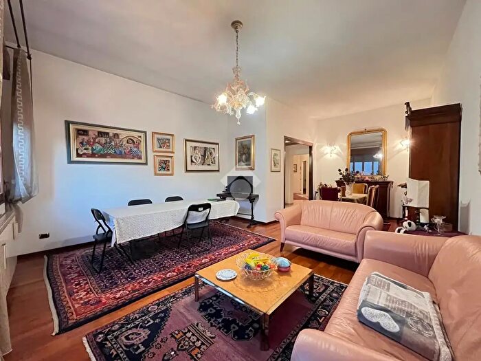 Appartamento trilocale in vendita in Vicolo Duomo, Rovigo