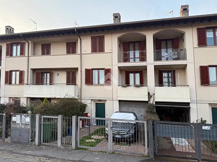 Casa quadrilocale in vendita in Via Trento, Gussago