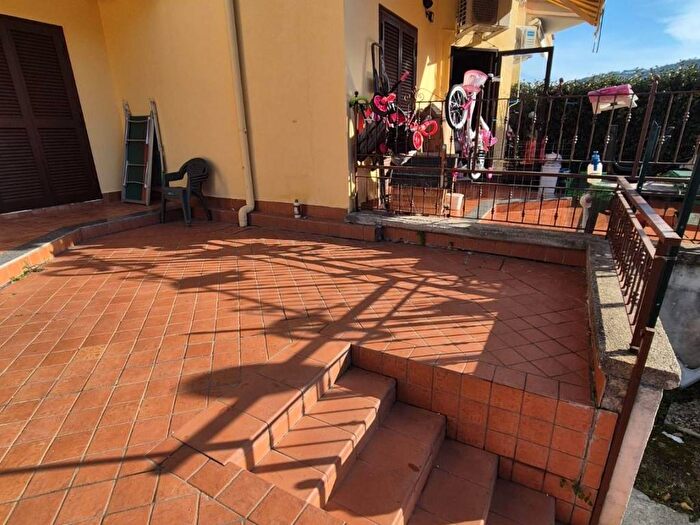 Appartamento bilocale in affitto in Contrada Villa Simeoni, Laureana Cilento