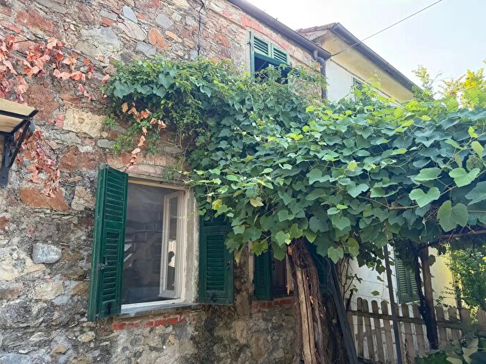 Casa bilocale in vendita in Via Groppolo Traversa I, Sarzana