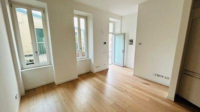 Appartamento bilocale in affitto in Via Andrea Solari, Solari, Milano