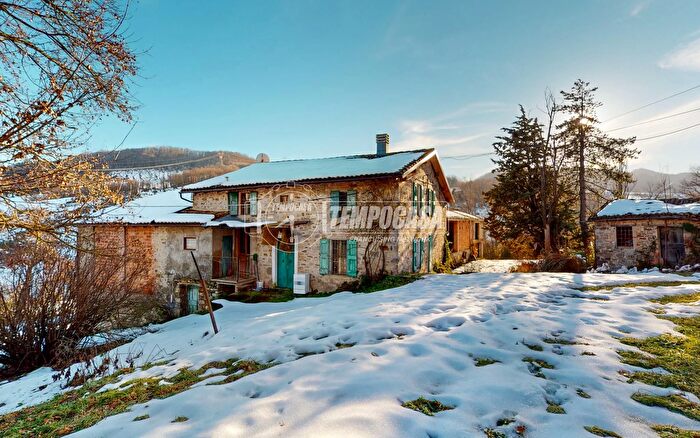Casa con 8 locali in vendita in Via Vedegheto, Valsamoggia