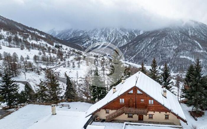 Casa con 6 locali in vendita in Sestriere