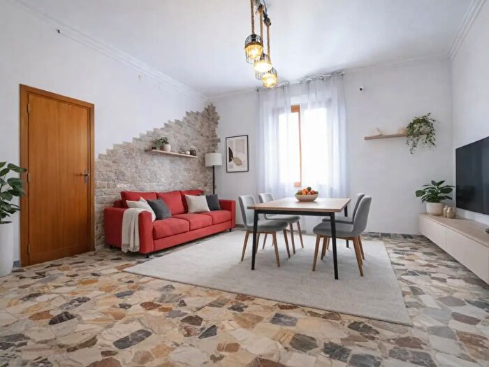 Appartamento trilocale in vendita in Via della Motta, Empoli