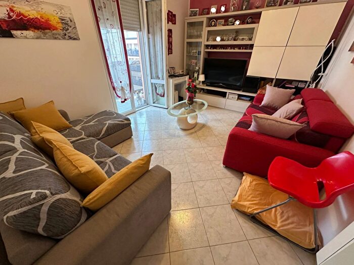 Appartamento bilocale in vendita in Via Cimarosa, Pioltello