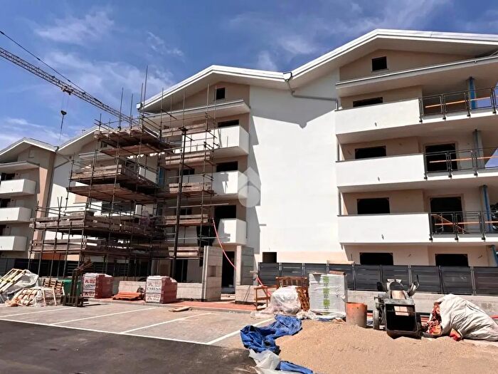 Appartamento con 5 locali in vendita in Via Giaveno, Rivalta Di Torino
