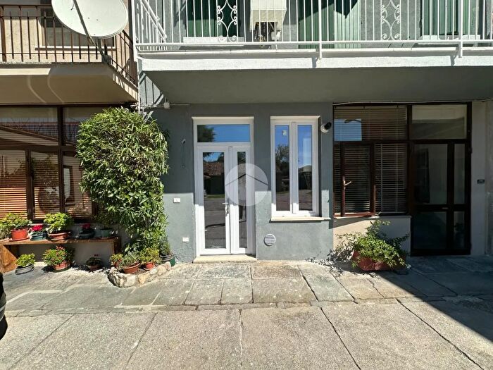 Appartamento bilocale in vendita in Via Crocefisso, Corte Franca