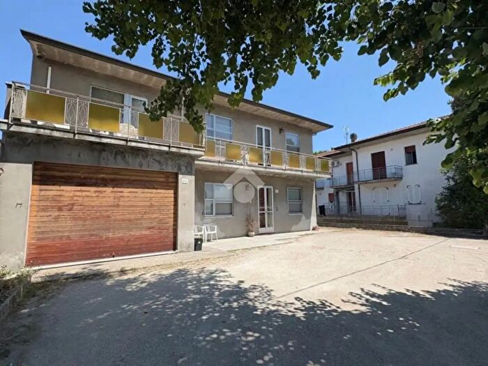 Appartamento con 7 locali in vendita in Viale Litorale Marina, Cesenatico