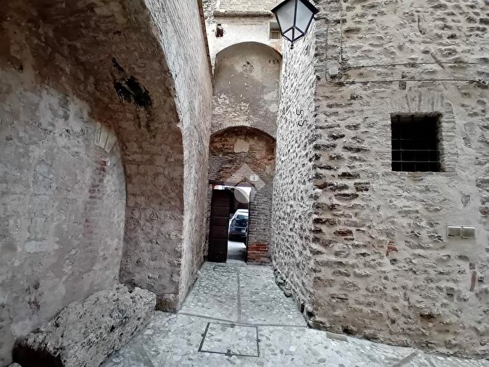 Appartamento monolocale in vendita in Via Brignone, Spoleto