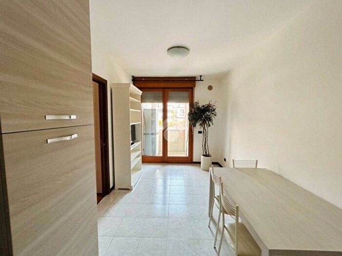 Appartamento bilocale in affitto in Via MONTE ZOVETTO, Piscine San Paolo, Vicenza