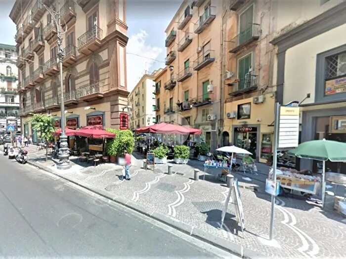 Appartamento bilocale in affitto in Via Nolana, Napoli