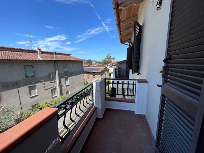 Appartamento con 6 locali in affitto in Via Pasubio, Centro, Fabro