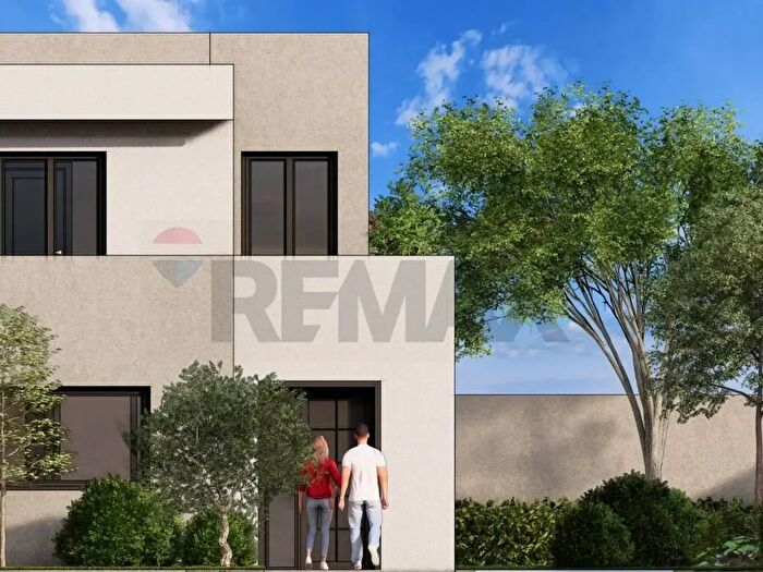 Casa quadrilocale in vendita in Via degli Olita, Lecce