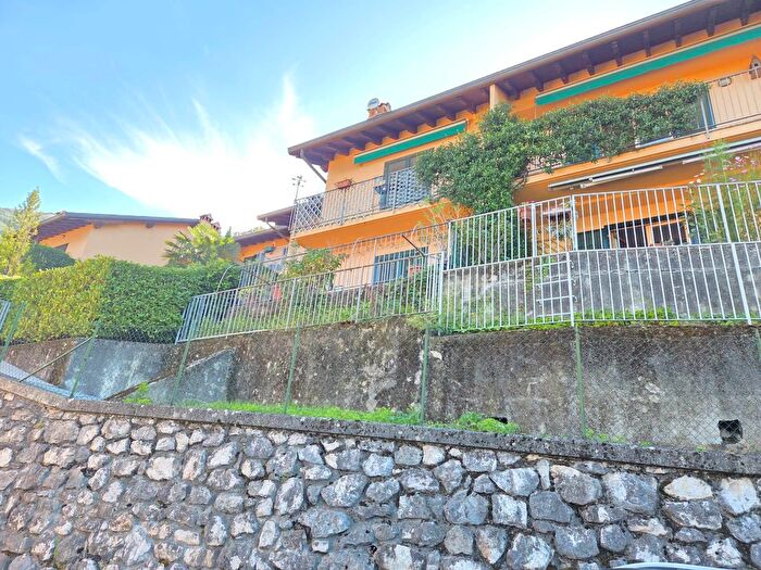 Appartamento bilocale in vendita in Strada per Lezzeno, Bellano