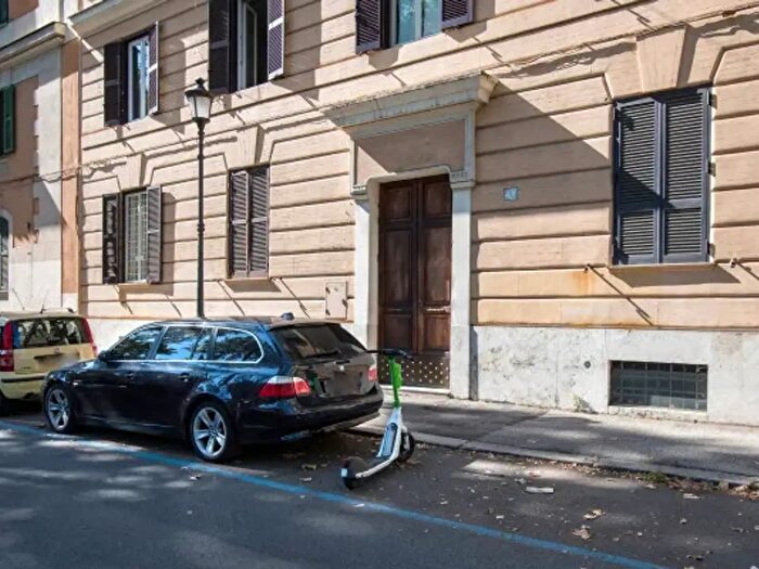 Appartamento bilocale in vendita in Viale delle Milizie, Roma