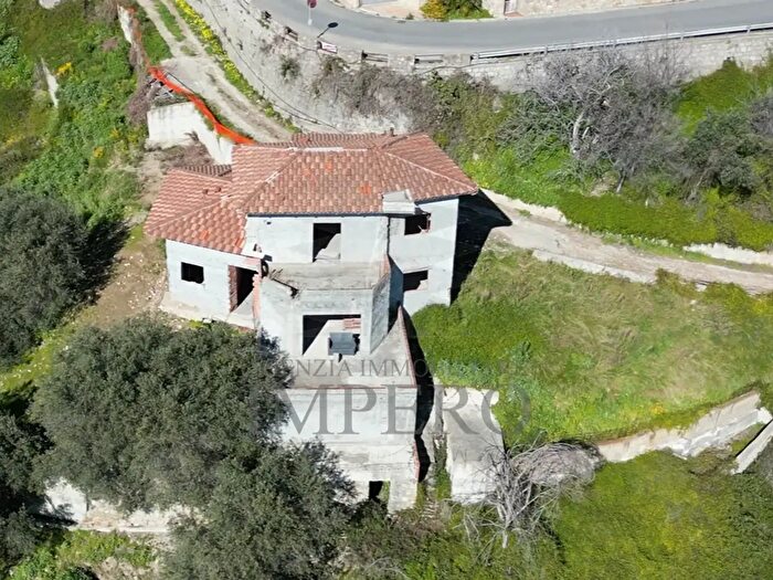 Casa con 5 locali in vendita in Via delle Ginestre, Ventimiglia