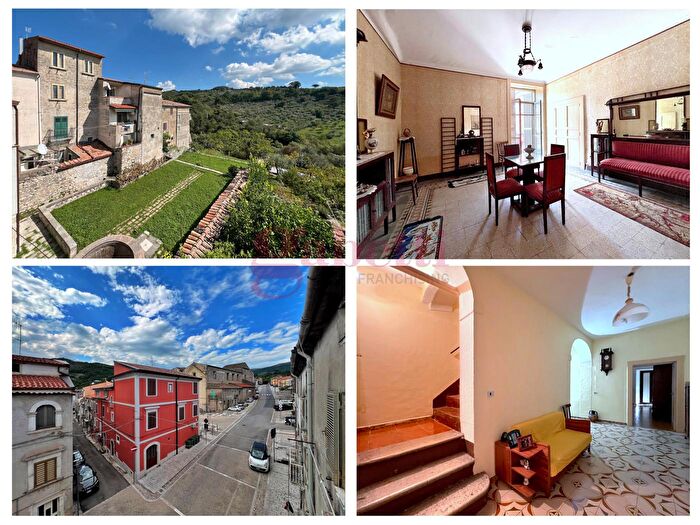 Appartamento con 8 locali in vendita in Via Telesina, Cerreto Sannita