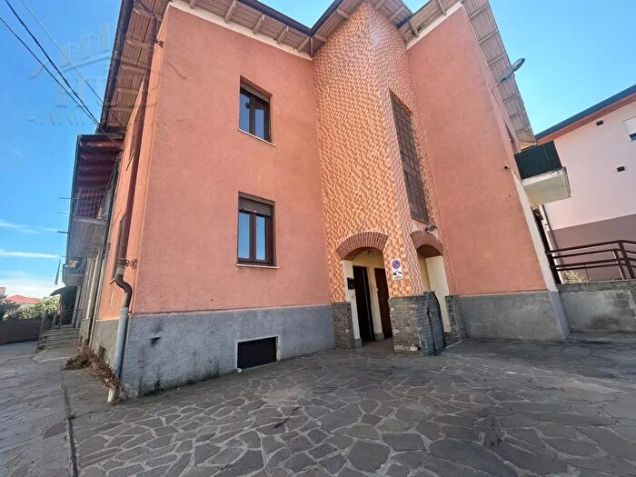 Appartamento con 5 locali in vendita in Via Mazzini, Caraglio
