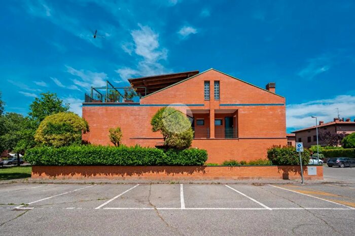 Casa con 7 locali in vendita in Via Caravaggio, Savignano Sul Panaro