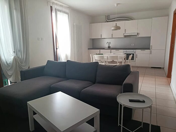 Appartamento trilocale in affitto in Roma, Legnaro